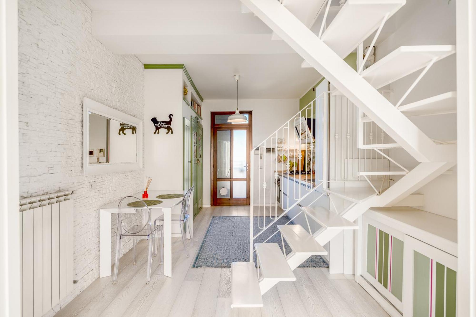 Bright Loft - Free Private Parking Appartement Milaan Buitenkant foto